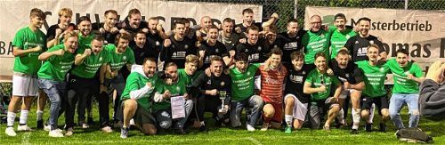 Der TuS Bad Aibling sicherte sich den Meistertitel in der Fußball-Kreisklasse 1.Foto Alexander Hübner