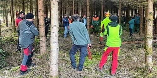 Die Jagdgenossenschaft veranstaltete 2023 unter anderem eine Schulung zur Waldpflege.Foto re