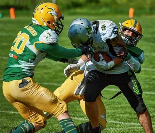 Die Rosenheim Rebels hatten im ersten Spiel das Nachsehen gegen die Bad Tölz Capricorns. Foto AGES