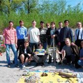 Plastikpiraten säubern das Innufer bei Rosenheim