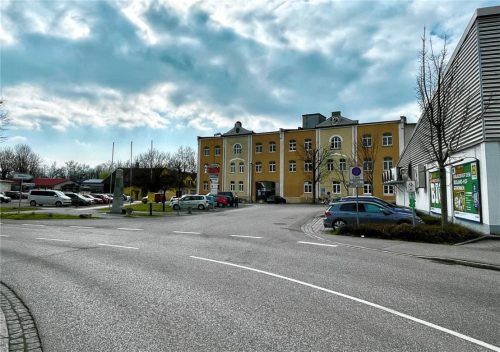 Die Zufahrt zum Areal der ehemaligen Wolldeckenfabrik  war jetzt erneut Thema im Marktgemeinderat. Foto Neuwirth