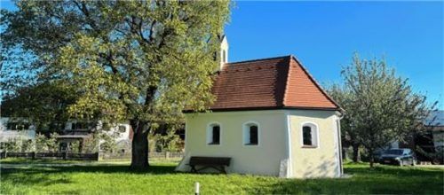 Ein Juwel im Ort: die Aindorfer Kapelle.Foto Künzner-Hingerl