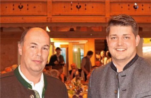 Freuen sich über das Erfolgsergebnis: (von links) Martin Weber, Aufsichtsratsvorsitzender der pro communo AG und Franz Höhensteiger, Vorstand der pro communo AG. Foto pro communo