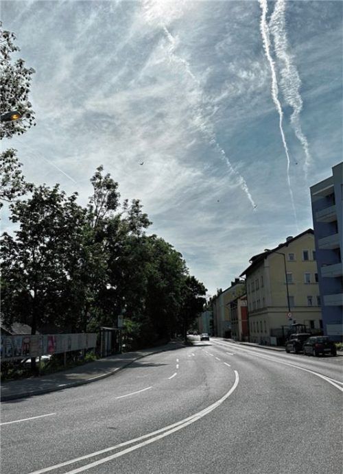 Für die geplante Flüchtlingsunterkunft am Bahngelände Süd finden in den Pfingstferien Anschlussarbeiten statt – mit Auswirkungen auf den Verkehr. Foto Stadt Rosenheim