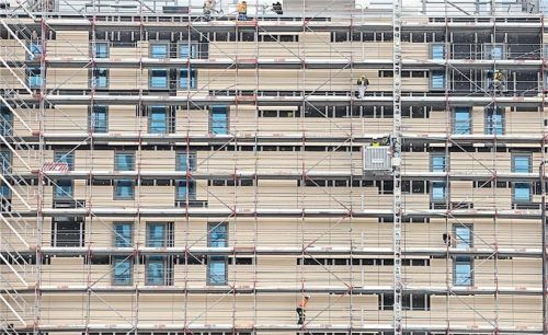 Im Gebäudebereich gibt es viel zu tun, dennoch stockt die Konjunktur. Foto IMAGO/Markus Matzel