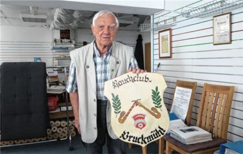 Karl Heinz Thaller leitete von 1974 bis zu seiner Auflösung 2022 den Rauchclub- und Sterbekassen-Unterstützungsverein Bruckmühl.
