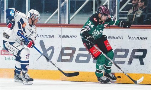 Kevin Handschuh (rechts) wird weiter im Starbulls-Dress vorangehen.Foto Christian Mühlhofer