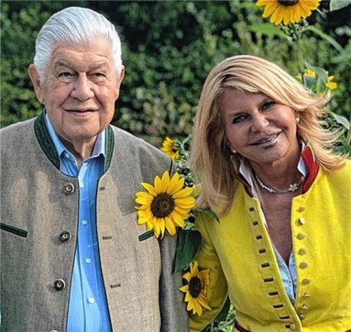 Marisa Steegmüller trauert um ihren Vater Franz Steegmüller, der in der Nacht auf Sonntag in Alter von 87 Jahren verstorben ist. Foto Flötzinger Brauerei