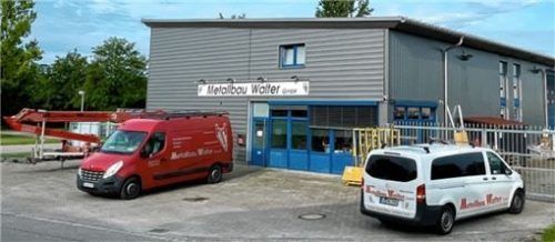 Metallbau Walter ist eine zuverlässige und kompetente Spenglerei im Gewerbegebiet Bruckmühl. Foto tn