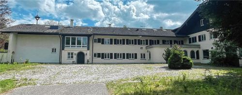 Mit großer Mehrheit stimmten die Gemeinderäte für den Bauantrag zur Nutzungsänderung der Klinik im Gut Spreng in eine Flüchtlingsunterkunft. Foto kirchner