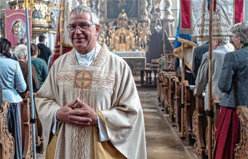 Nicht nur sein Gotteshaus verlässt Pfarrer Robert Baumgartner, sondern auch die Gemeinde Rohrdorf.Foto Thomae