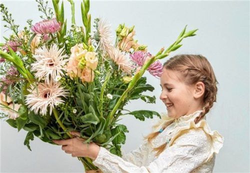 Nicht nur zum Muttertag ist ein üppiger Blumenstrauß eine besonders schöne Art, um sich zu bedanken. Foto tollwasblumenmachen.de