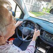 Nachdenken über Fahrtests für Senioren