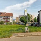 Kein Fortschritt an Bushaltestelle in Pang