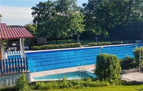 Wie im Urlaub fühlt sich es für die Stammgäste an, wenn sie das Freibad besuchen.