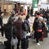 In der Schlange der Gestrandeten