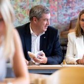 Eine Viertelstunde über die Verfassung