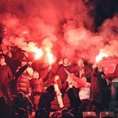 Die Rote Wand wird brennen