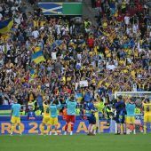 Ukraine: Raus mit viel Applaus