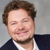 Mit gebremstem Schaum