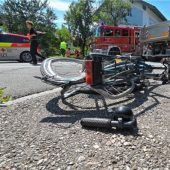 Radfahrer von Lastwagen erfasst