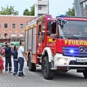 Zahlreiche Bürger zu Gast beim Festreigen der Freiwilligen Feuerwehr Rosenheim