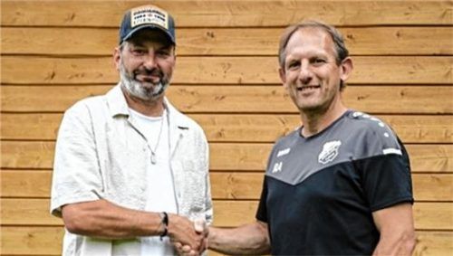 Alois Radlbrunner (links) und Kraiburgs Abteilungsleiter Uli Stenger gehen künftig getrennte Wege. Foto TV Kraiburg