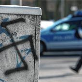 Mit Hakenkreuz beschmiert