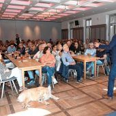 Scharfe Kritik und Danksagungen