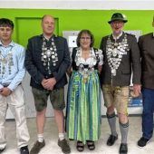 Neue Könige gekrönt