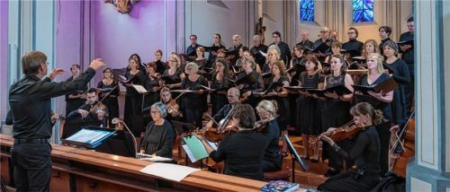Chor- und Orchesterleiter Martin Kreidt kombinierte hoch anspruchsvolle Werke. Foto Re