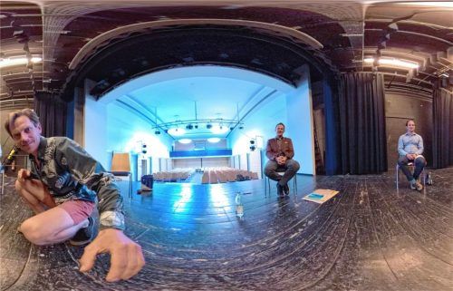 Die Mitglieder des Jungen Theaters um Andreas Schwankl (links) planen ein Theaterfestival. Foto privat