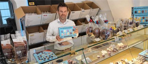 Ein Dreivierteljahr Arbeit ohne Pause oder Urlaub: Sebastian Buttgereit hat viel versucht, um den „Schokobuam“-Standort in Rosenheim behalten zu können. Nun muss er den Laden schließen. Foto Wildauer