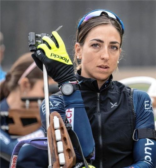 „Ein richtiges Vorbild“: Trainer Alexander Inderst hat viel Lob für Lisa Vittozzi übrig.Foto Ernst Wukits