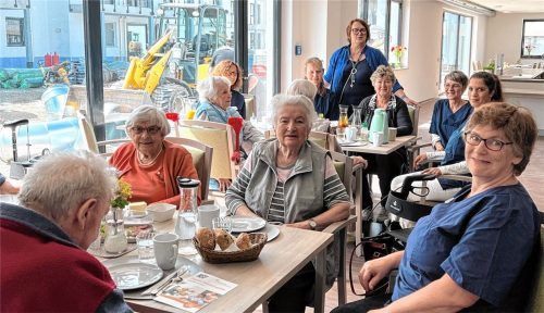 Ein Treffpunkt für hochbetagte Haidholzer. Die Tagespflegeeinrichtung im Senioren-Quartier in Stephanskirchen wurde eröffnet. Foto Gerlach