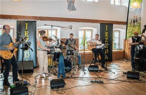 Jazzstandards von Jezzda zum Frühschoppen.Foto Stache