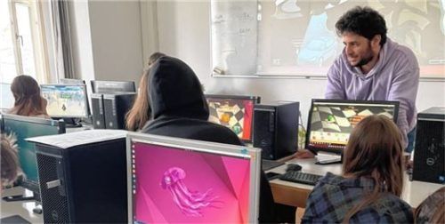 Moderne Ausstattung, kompetente Lehrer, freundliche und aufgeschlossene Stimmung, die das Lernen und individuelle Kompetenzen fördert: An der IFB Rosenheim beginnt am 10. September das neue Schuljahr.