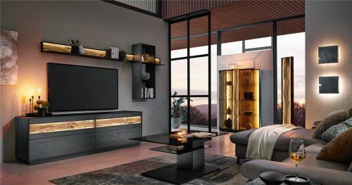 Offenporige Massivholzmöbel lassen die Luftfeuchtigkeit im Innenraum auf 45 bis 55 Prozent einpendeln.Foto  IPM/Wimmer Massivholzmöbel