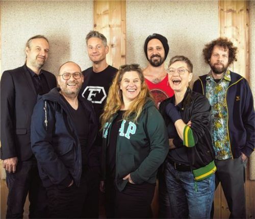 „Tonunion“ ist die elektrischste Band des Festivals.Foto re