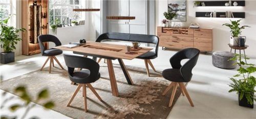 Unter Zuhilfenahme von pH-neutraler Seife können auch stärkere Verschmutzungen, wie zum Beispiel durch Lebensmittel verursachte Flecken oder Straßenschmutz, von den Möbelstücken beseitigt werden. Foto IPM/Hartmann Möbelwerke