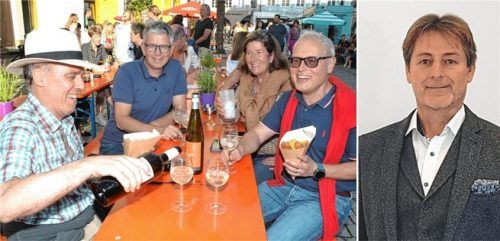 Vor allem am sonnigen Freitag war das erste „Rosenheimer Weinvergnügen“ in der Heilig-Geist-Straße gut besucht. Citymanager Axel Klug würde das Fest im Jahr 2025 gerne wiederholen und die Fehler der Premiere korrigieren. Fotos seutter/Citymanagement Rosenheim
