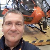 Der Retter aus dem orangen Helikopter