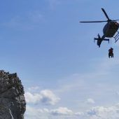78-Jähriger stürzt vor den Augen seines Enkels in den Tod