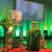 Ein letztes Fest für Fredl Fesl