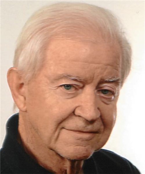 Aus dem Bad Aiblinger Rathaus ist Richard Lechner auch mit 80 Jahren nicht wegzudenken. Foto re
