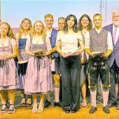 149 Absolventen in neuen Lebensabschnitt entlassen