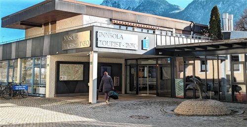 Das Freizeitbad Innsola erfreut sich großer Beliebtheit, bis hinein ins benachbarte Tirol.Foto Hoffmann