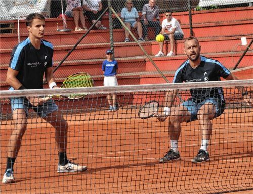 Das tschechische Doppel Petr Nouza (links) und Roman Jebavy holte den entscheidenden Punkt zum Sieg für Rosenheim.Foto Thomas Neumeier