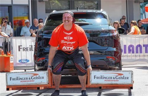Der Lokalmatador Markus Schätzl will den Vorjahressieger aus NRW vom Strongman-Thron verstoßen. re