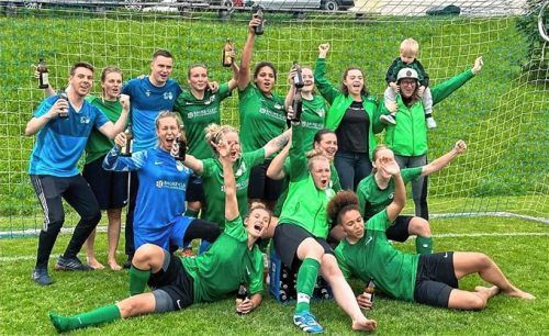 Die Damen des FFC Bad Aibling spielen in der kommenden Saison in der Bezirksoberliga. Foto re